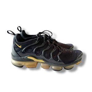 Nike Air Max Vapormax Plus Black Gold Men's Air Cushion Sneakers Size 10 CW7299